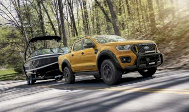 Ford Ranger lắp ráp tại Việt Nam giá tốt hơn bản nhập khẩu?