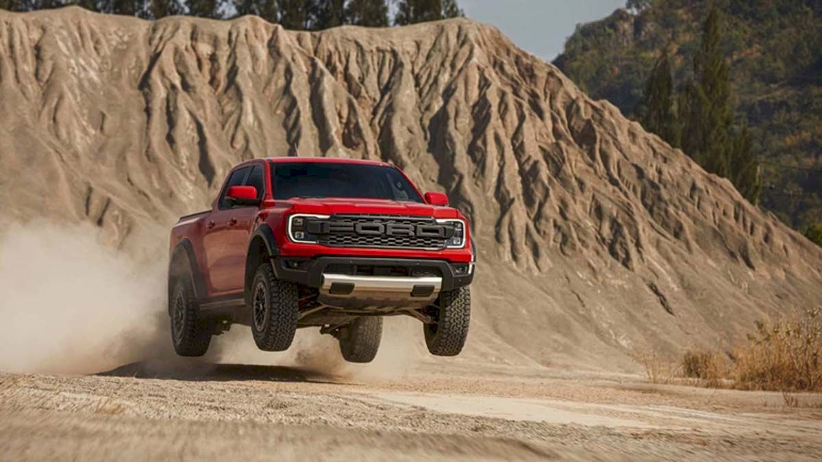 Ford Ranger Raptor 2023 hoàn toàn mới: Đẹp hơn, off-road 'đỉnh' cao