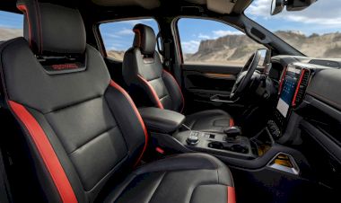 Ghế ngồi theo phong cách thiết kế Ford Performance